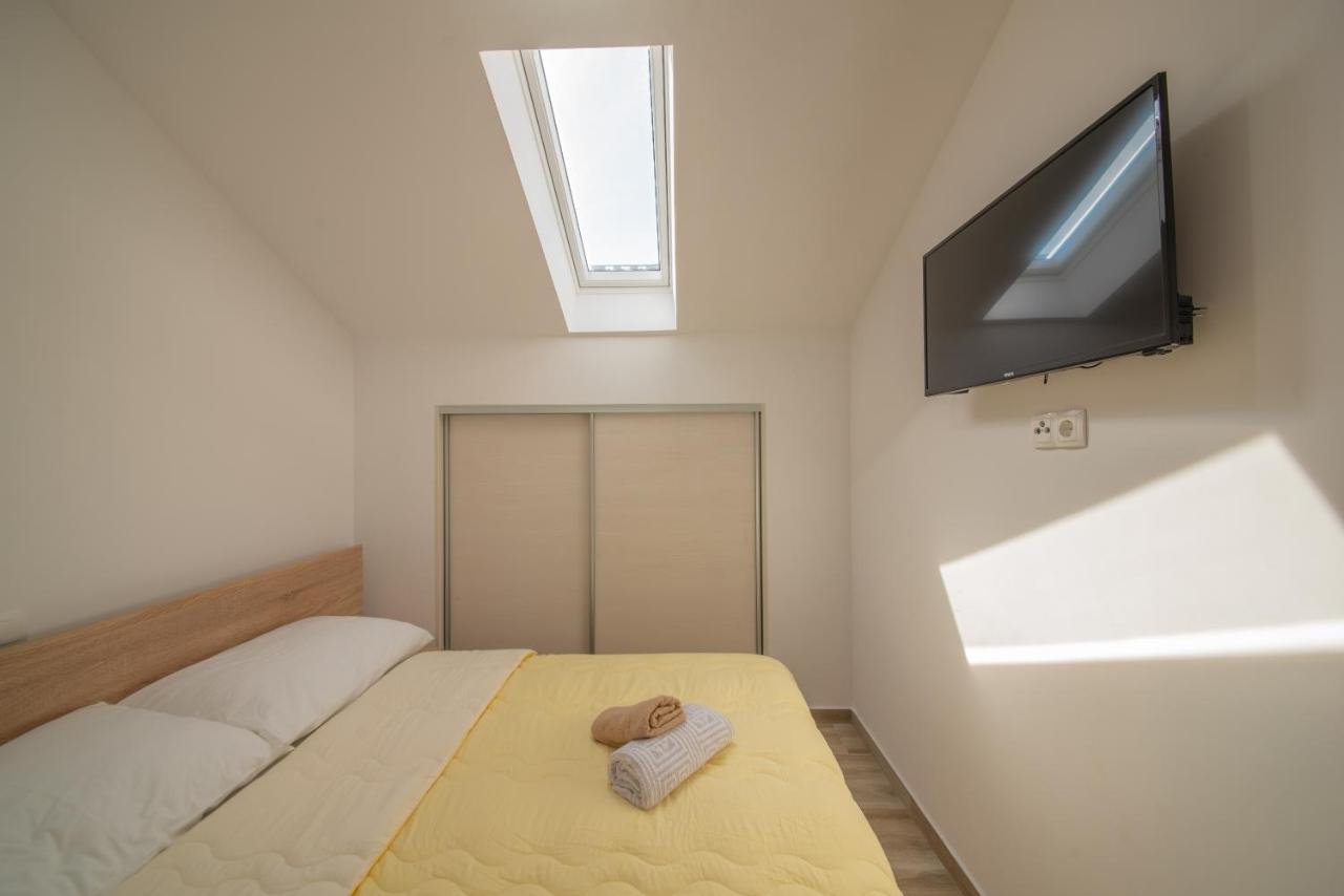 Apartman Eva Vrsi Eksteriør bilde