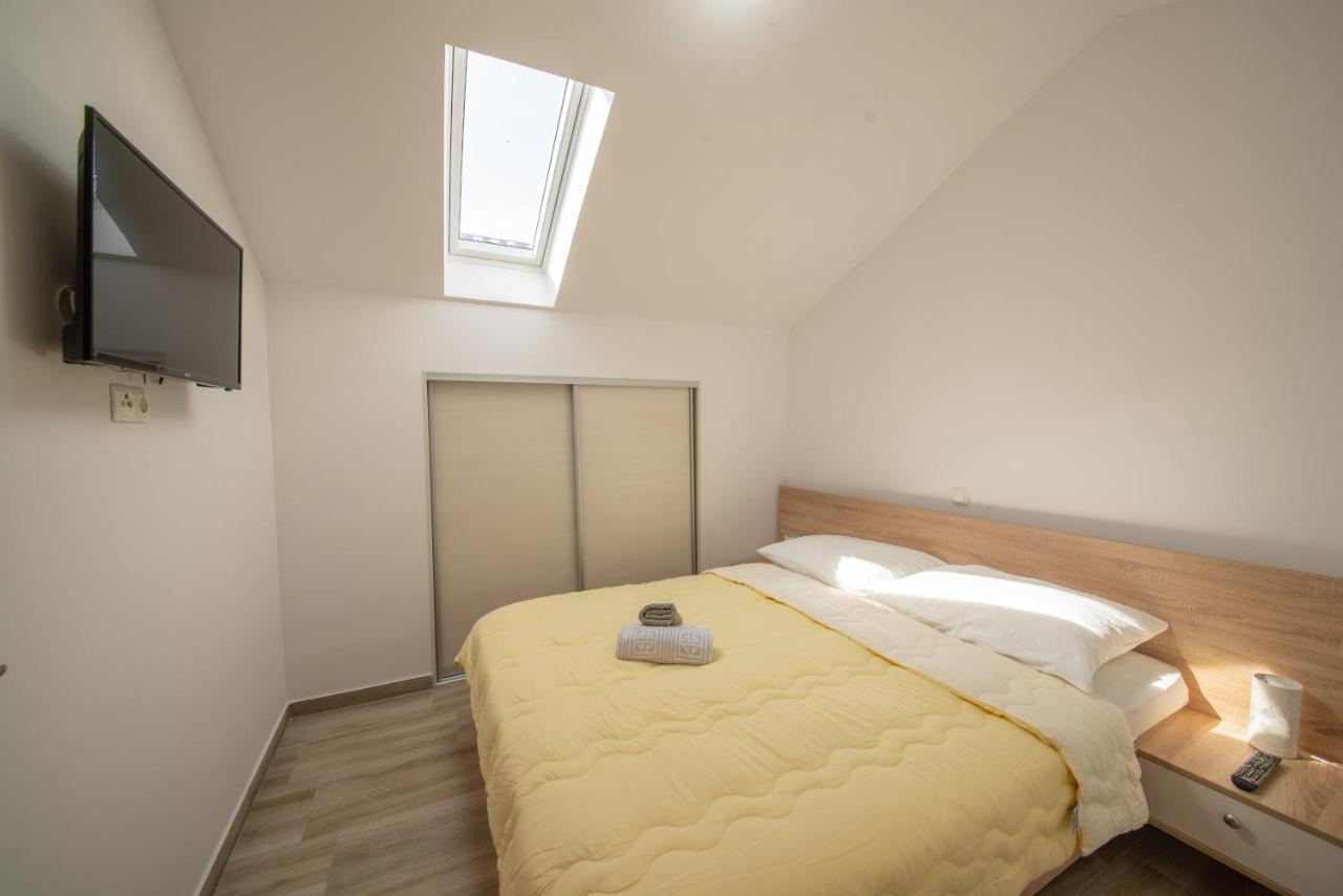 Apartman Eva Vrsi Eksteriør bilde